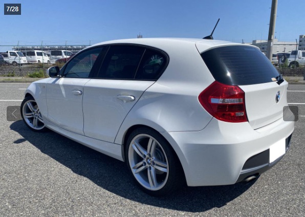 BMW 120i 外観リア