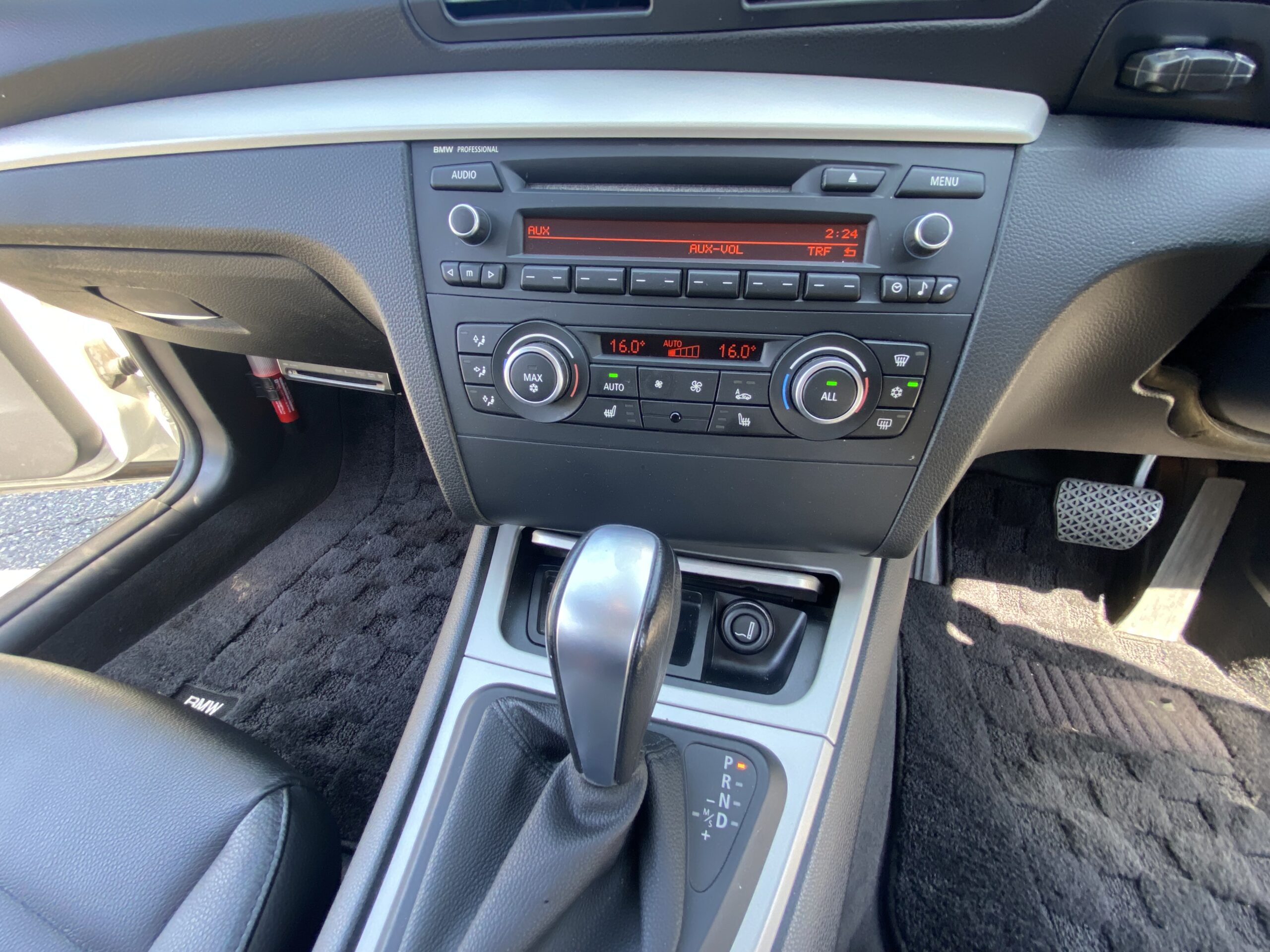 BMW 120i エアコンスイッチ